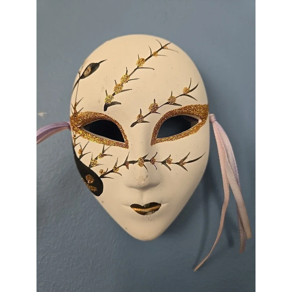 Ceramic Porcelaine Handpainted Face Mask Mardi Gras Venetian Wall Decor Orleans